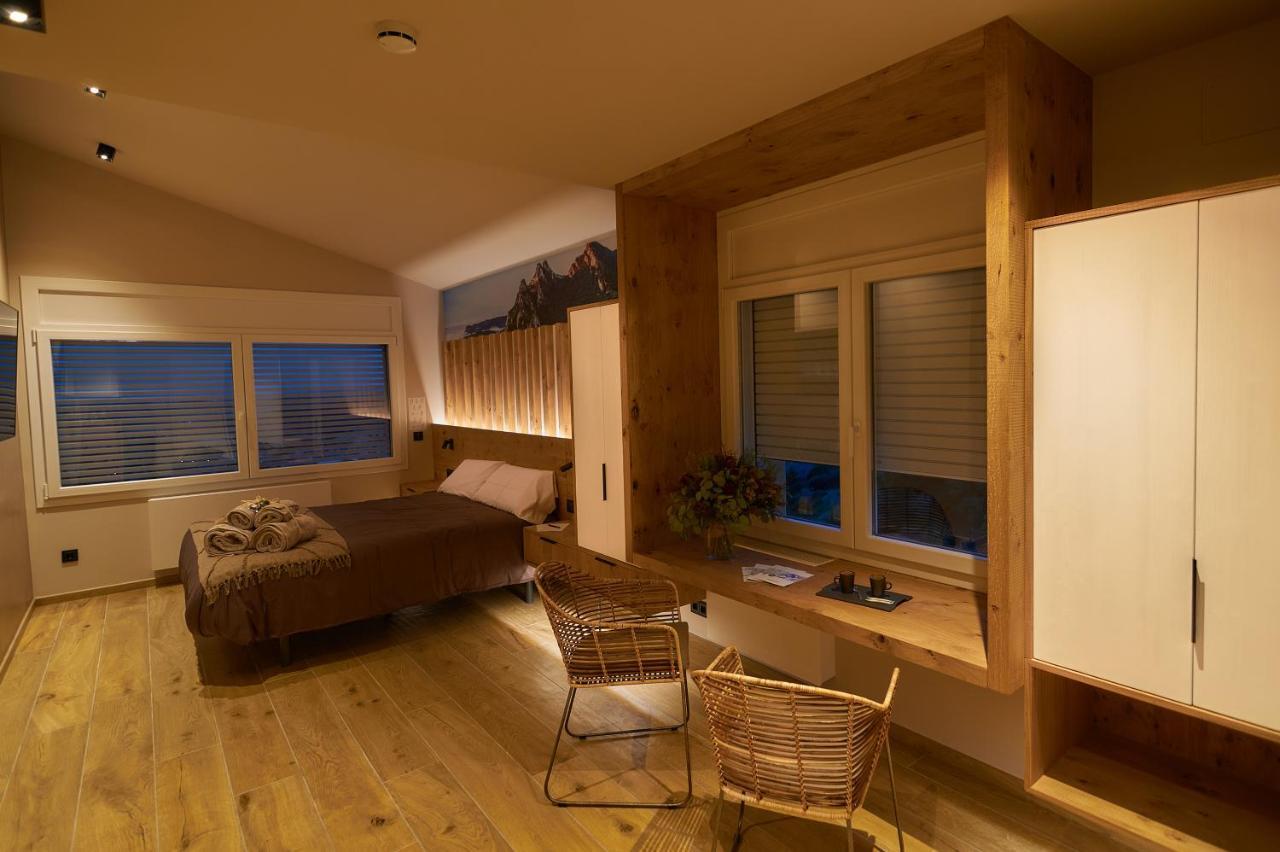 Hotel La Cabana Берґа Екстер'єр фото